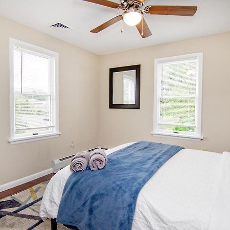 Newly Renovated 3 Bedroom House In The Heart Of Tannersville Exterior photo